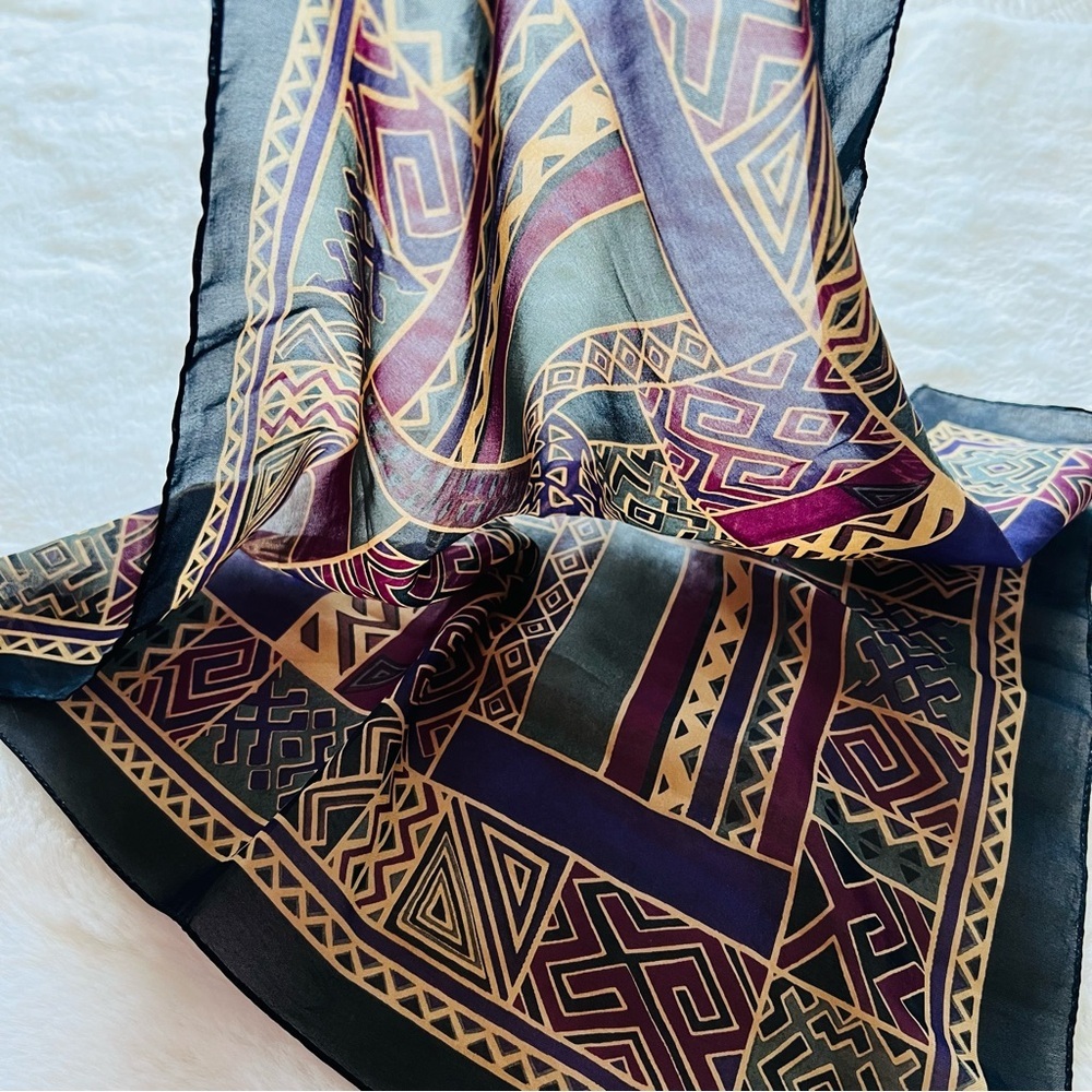 Vintage Silk Scarf – 20”x20”
